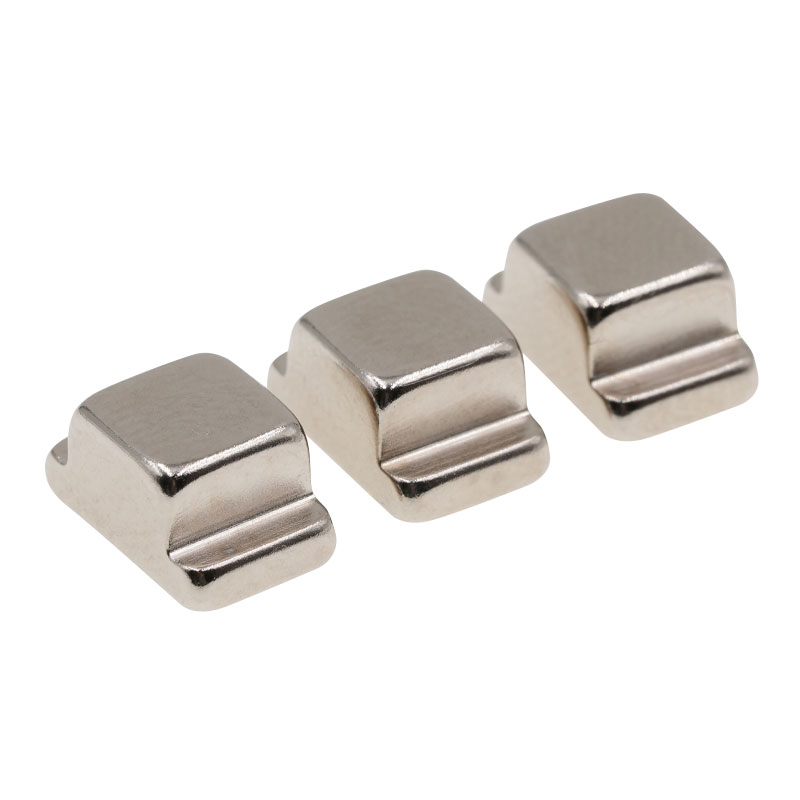 Permanent magnet med tilpasset form